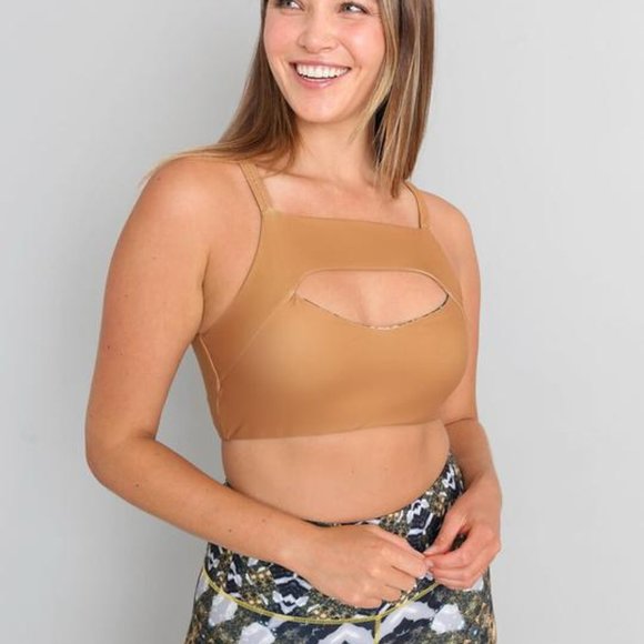 (NEW) Wolventhreads Noor Reversible Four Way Top - Picture 7 of 11